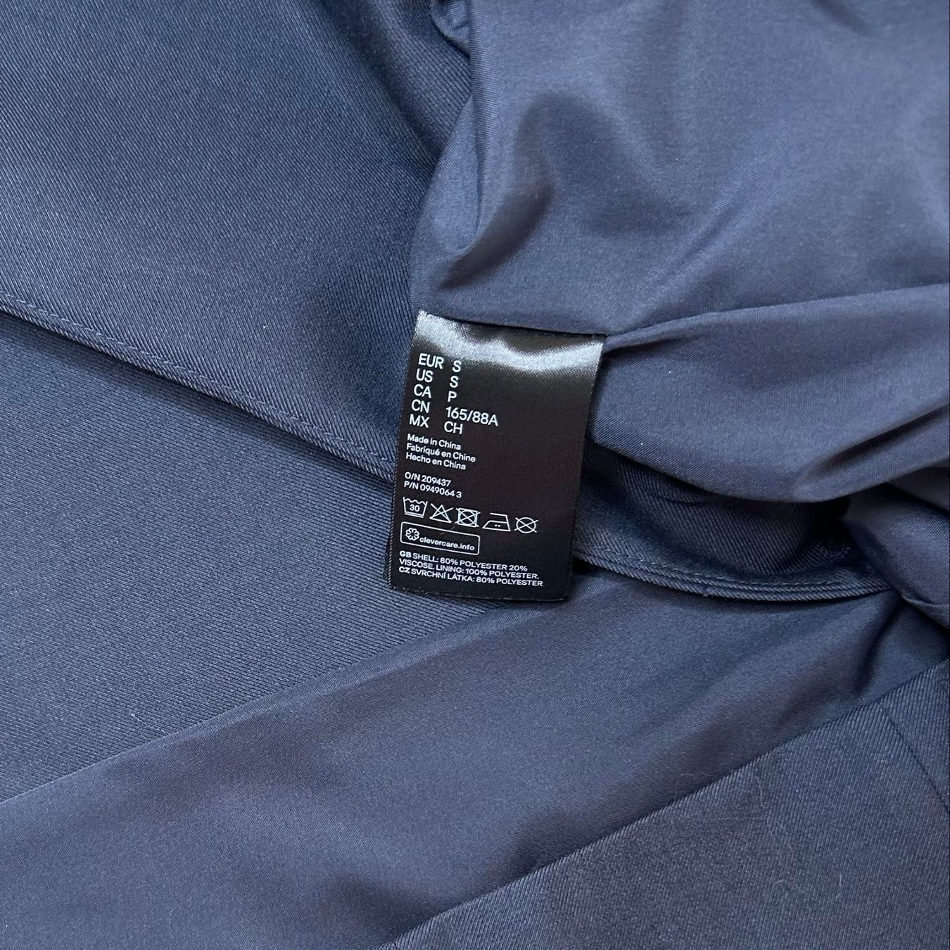 H&M Completi & Tailleur: H&M Suit - Blazer and Pants – Usato da St. Gallen venduto da look-twice 4