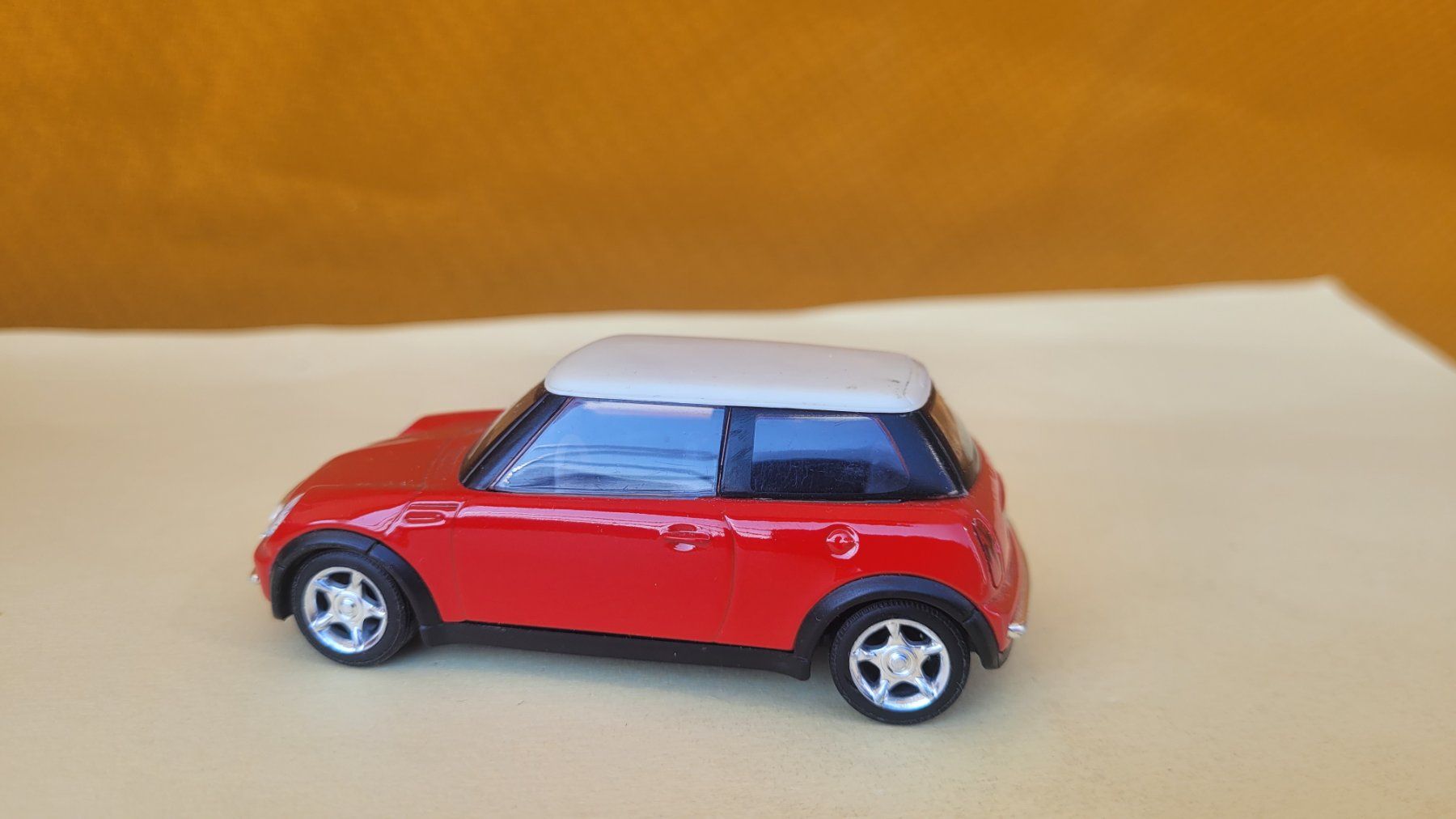 Solido Modellini d'auto: New Mini - Solido 1:43 – Usato da Domdidier venduto da Bimbo57 1