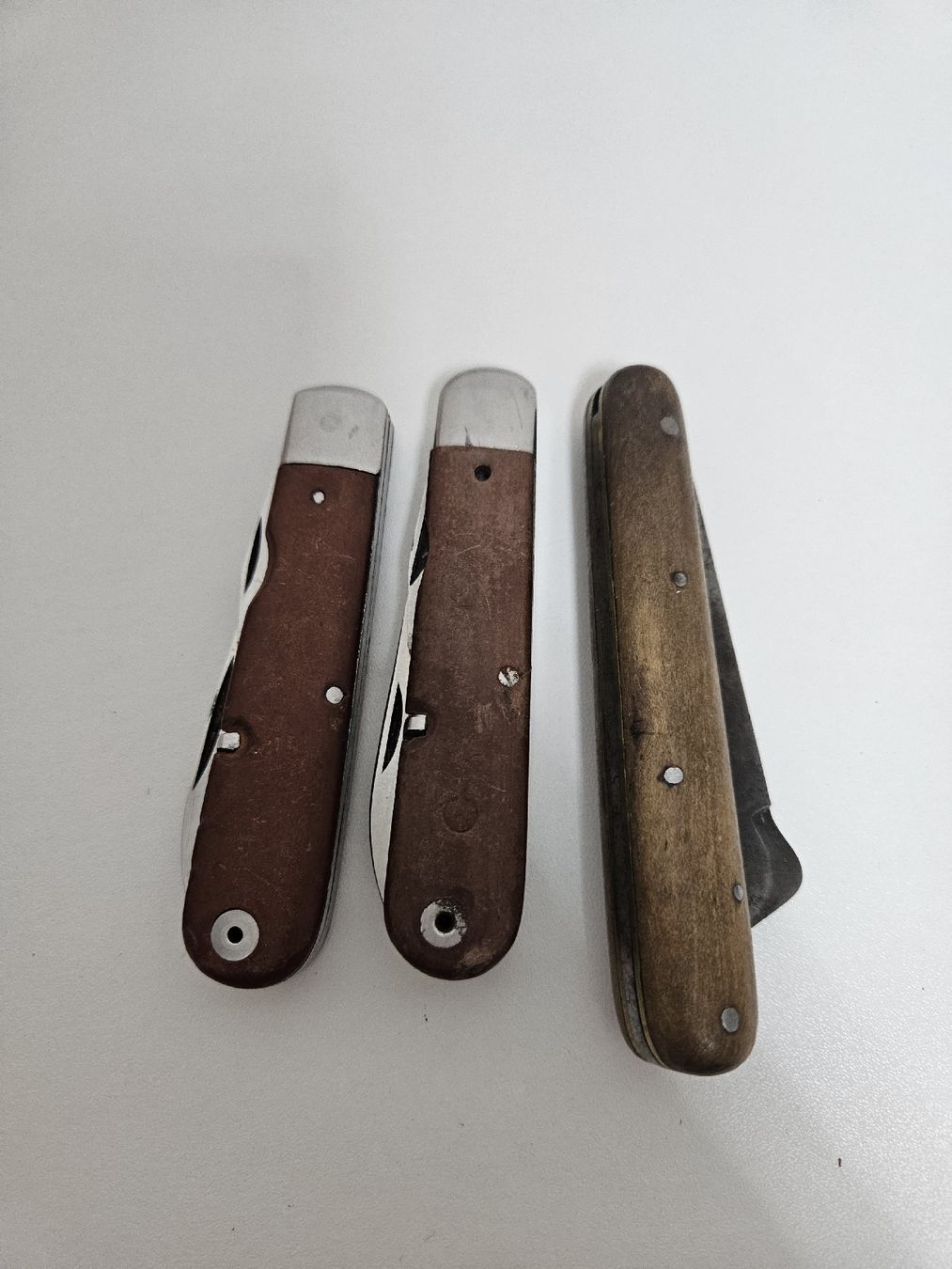 Schweizer Armee Coltelli tascabile: 3 Taschenmesser, Schweizer Armeemesser – Usato da Schlieren venduto da Bestleo