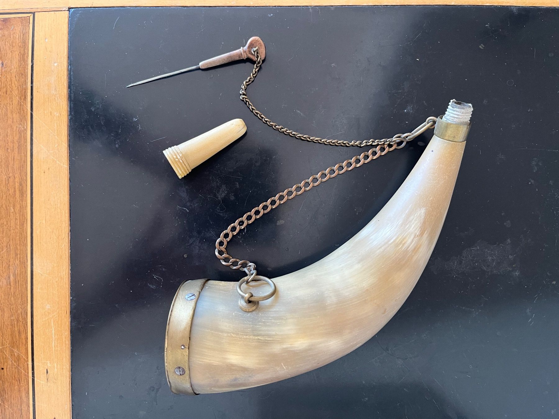 Bottiglie: Pulverhorn – Usato da Kandergrund venduto da honey-art_and_more 5
