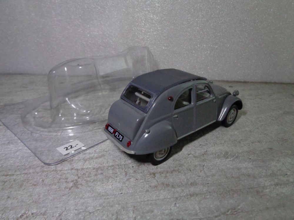 Modèle Réduit Citroën 2CV 1955 – Échelle 1:43 – Vitesse – Capote Ouverte, Malle Bombée – En Boîte