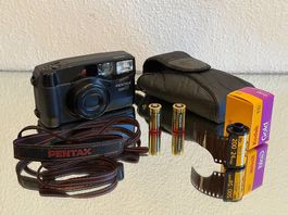 Pentax Zoom 90 Analog Kamera Guter Zustand + Film&Batterien