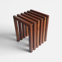 Hocker Nussbaum Massiv Geölt