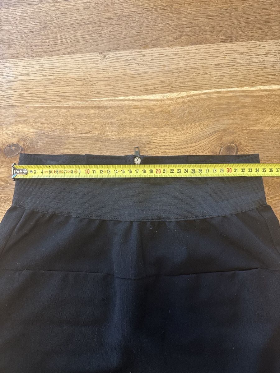 Vero Moda Gonne: Damen Minirock schwarz Gr. S – Usato da Rohr b. Olten venduto da -FaLu- 2