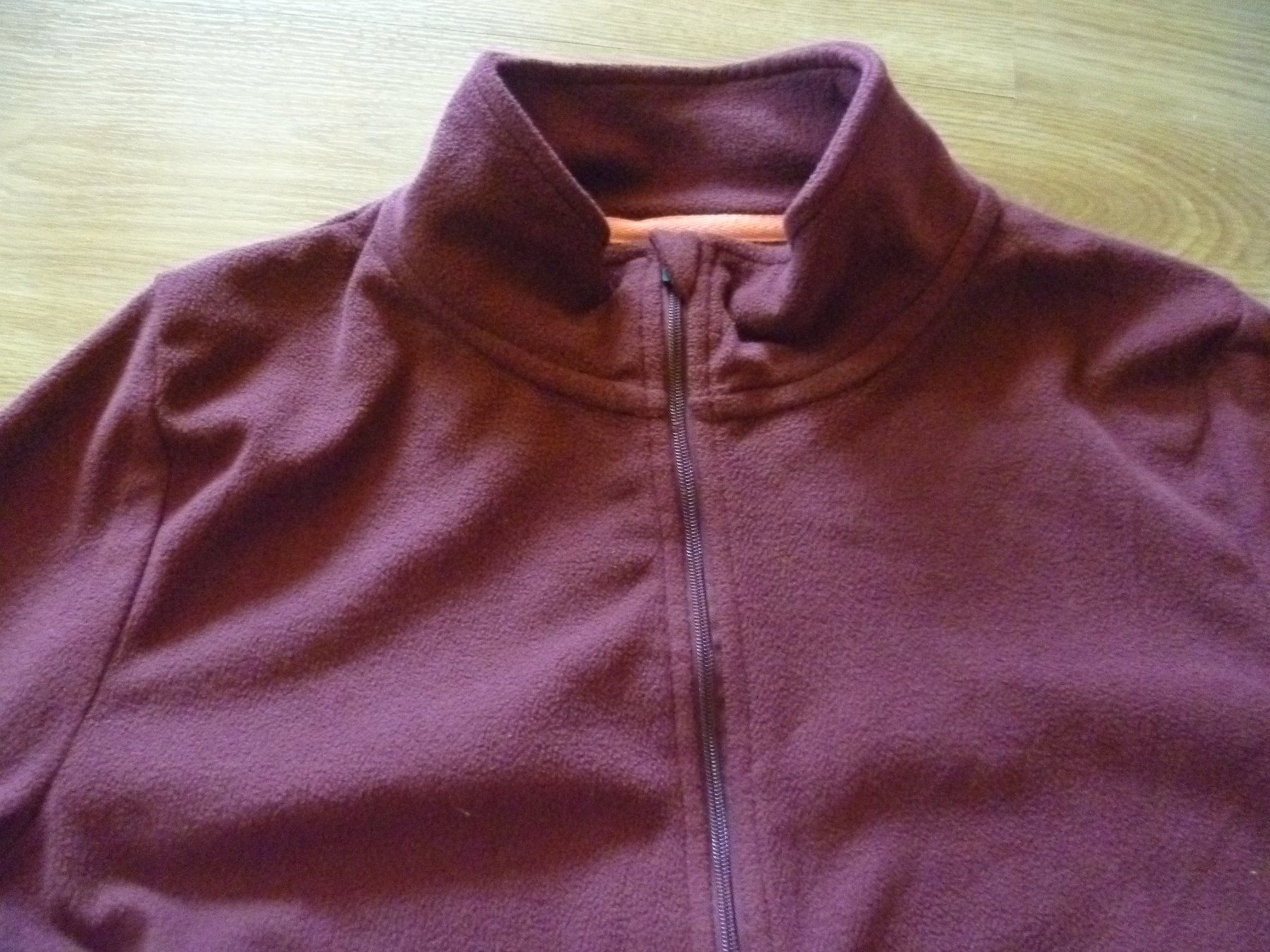 Maglioni & Felpe: Pulli – Usato da Bargen BE venduto da angel611 1