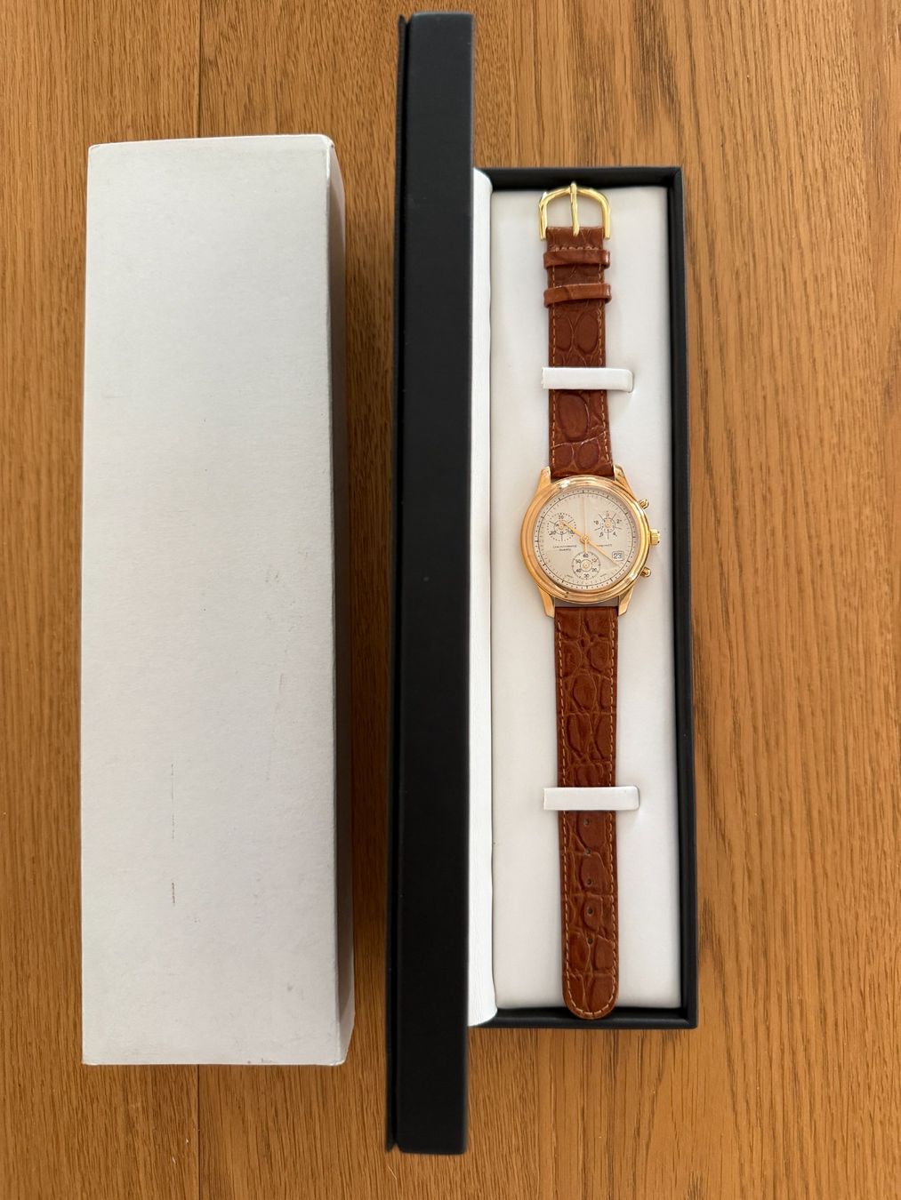 Swiss Orologi: Montre Crédit Suisse – Nuovo e nell'imballaggio originale da Founex venduto da MaevaMatahi