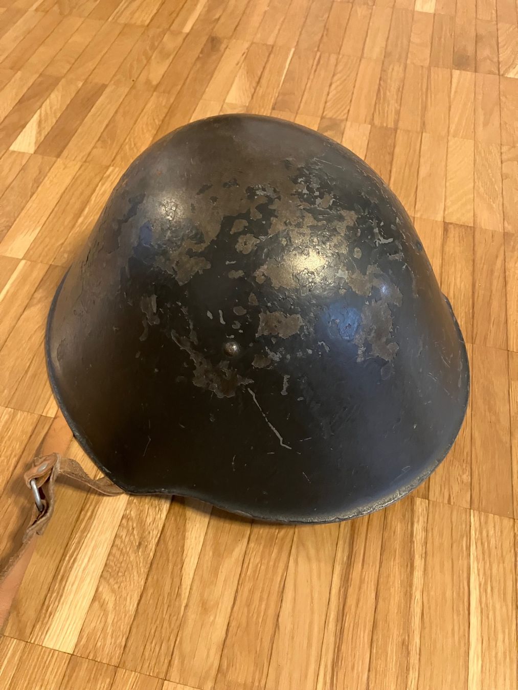 Uniformen & Effekten: Stahlhelm – Gebraucht aus winterthur von cartilage