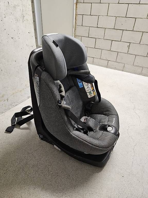 Maxi-Cosi Seggiolini per auto: Maxicosi Axissfix – Usato da Weisslingen venduto da Mechanik87