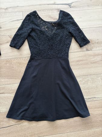 Schwarzes Spitzenkleid von Even&Odd