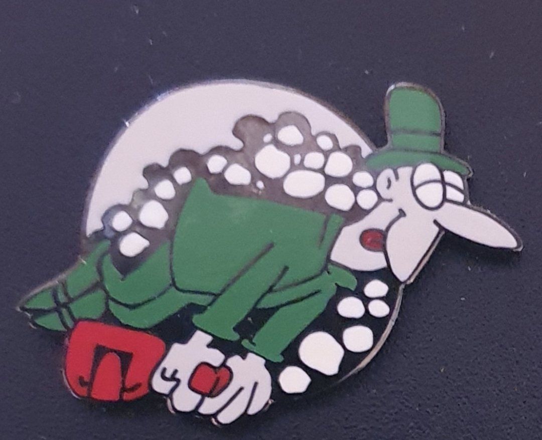 Fumetti: Pin's saggay corner buveur de vin BD – Usato da Oron-le-Châtel venduto da Chrisvintage