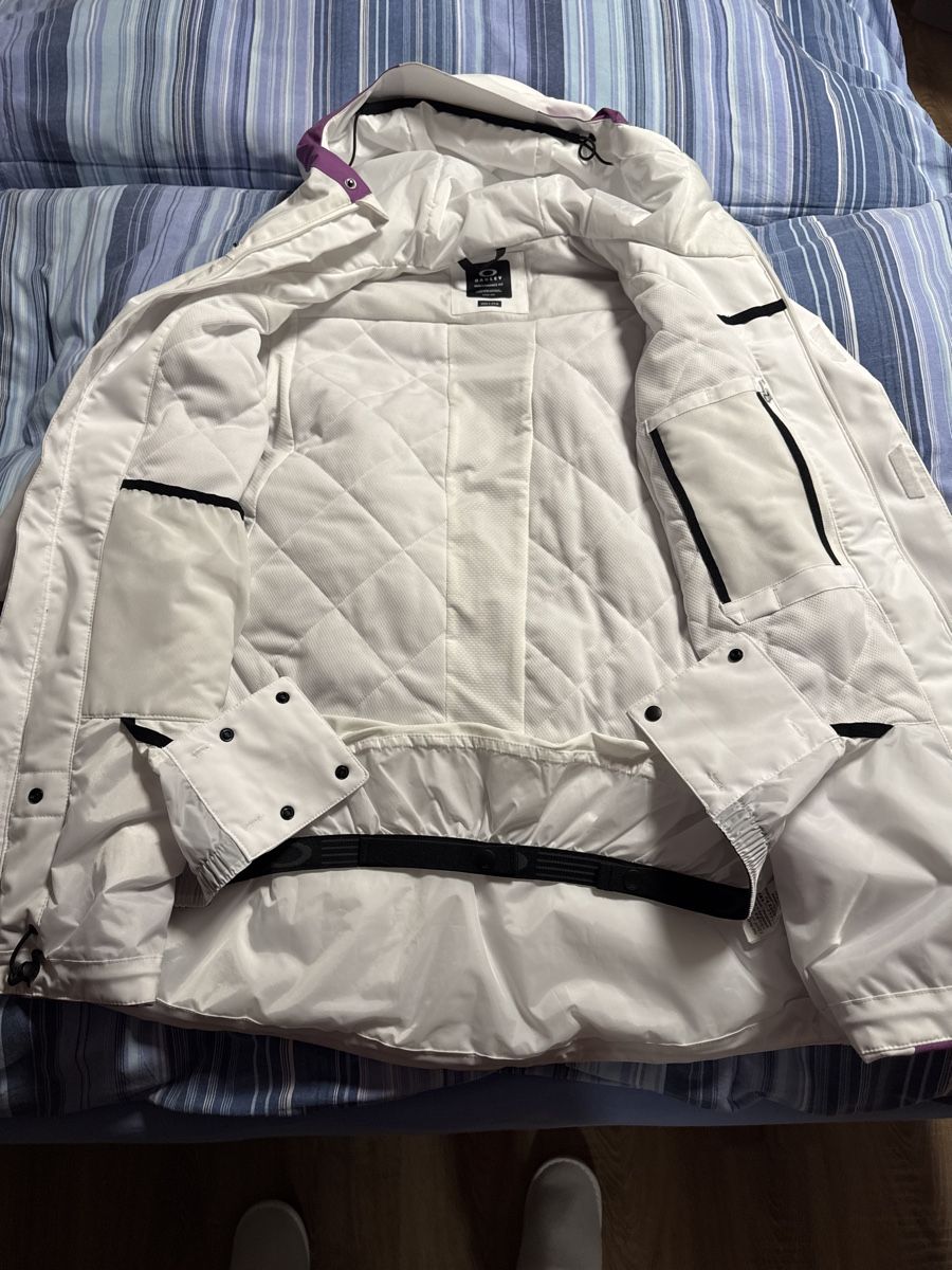 Oakley Giacche: Skijacke Oakley – Nuovo (secondo la descrizione) da Pieterlen venduto da Ksenia3003 2