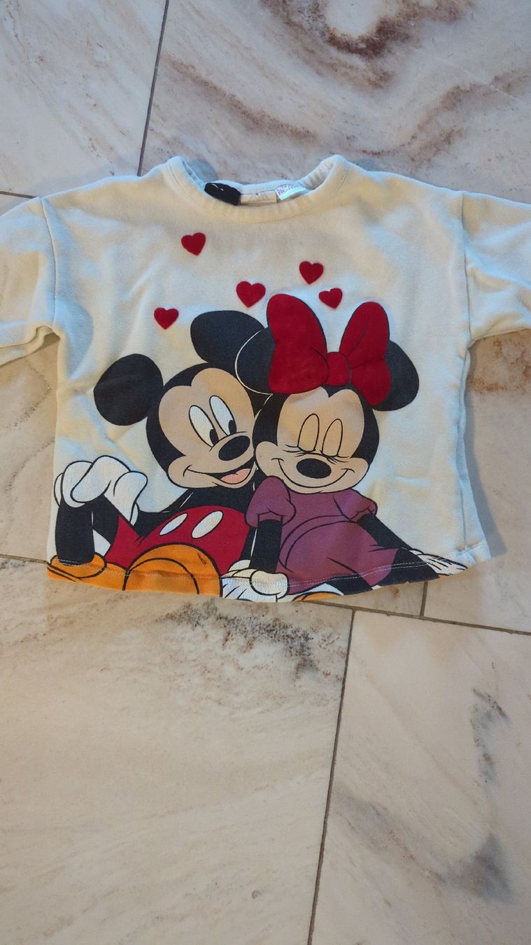 Pullover & Sweatshirts: Disney Pullover mit Mickey und Minnie Mouse, 104 – Gebraucht aus Neuheim von sh0_gbz7 1