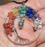 Halskette 2695 – 7 Chakra Steine – Baum des Lebens mit Eule