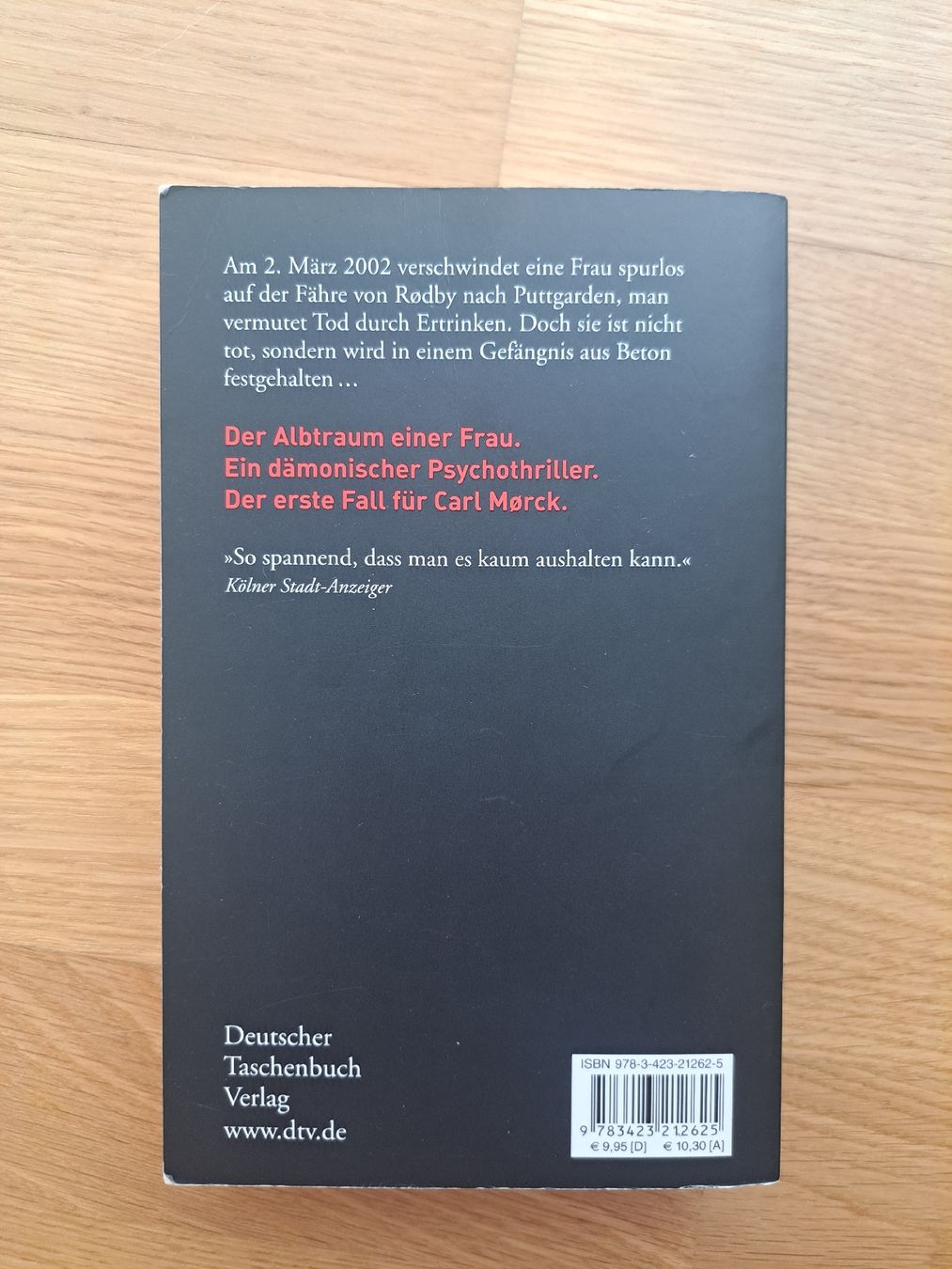 Bücher: Adler Olsen ~ Erbarmen – Gebraucht aus Wittenbach von _____.lele._____ 1
