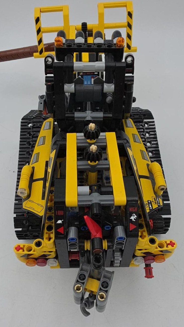 Technics Jeux de construction: LEGO Technic 42094 Tracked Loader complet boîte – D'occasion à St-Sulpice VD par Davyd-a-Doc 3