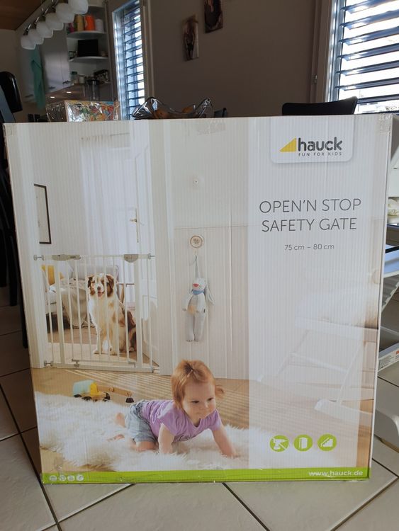 thumbnail image 2 of Hauck Open N Stop Pressure Fit Safety Gate With 3.5" Extension - White (Open Box) 2 of 6