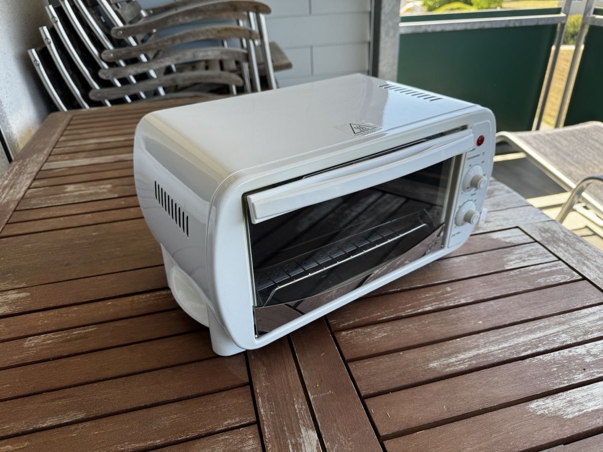 Forni: Mini Oven - Perfect for smaller kitchens or camping trips – Usato da Thayngen venduto da kow_nl62