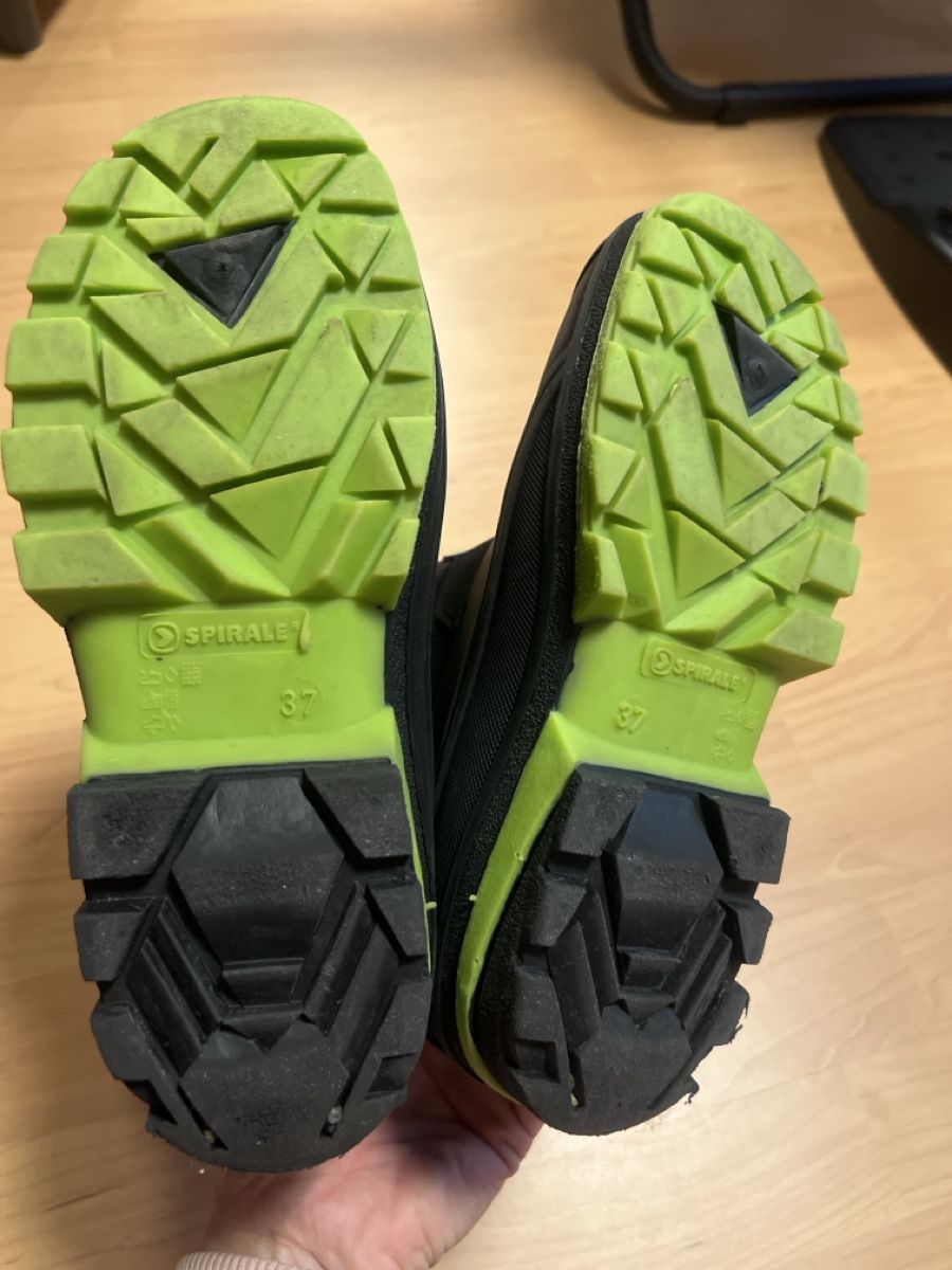 Spirale Scarpe da uomo: Winterstiefel Gr.37 – Usato da Laufen venduto da Nachlasverkauf 2