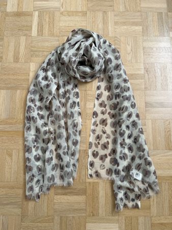 FRAAS Schal 100% Schurwolle  Leo Muster 