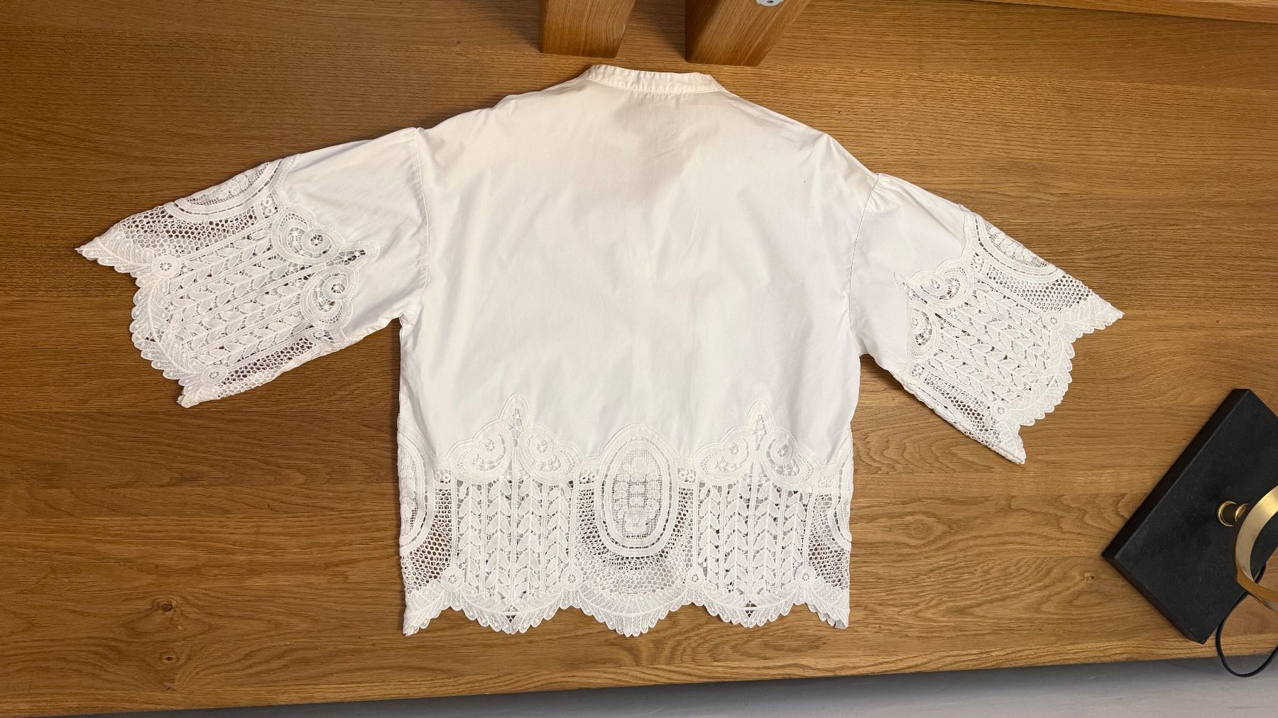 Maje Blusen: MAJE Hemd klassisch elegante Bluse weiss Baumwolle Spitze – Gebraucht aus Faulensee von Liebes_Kind_2019 3