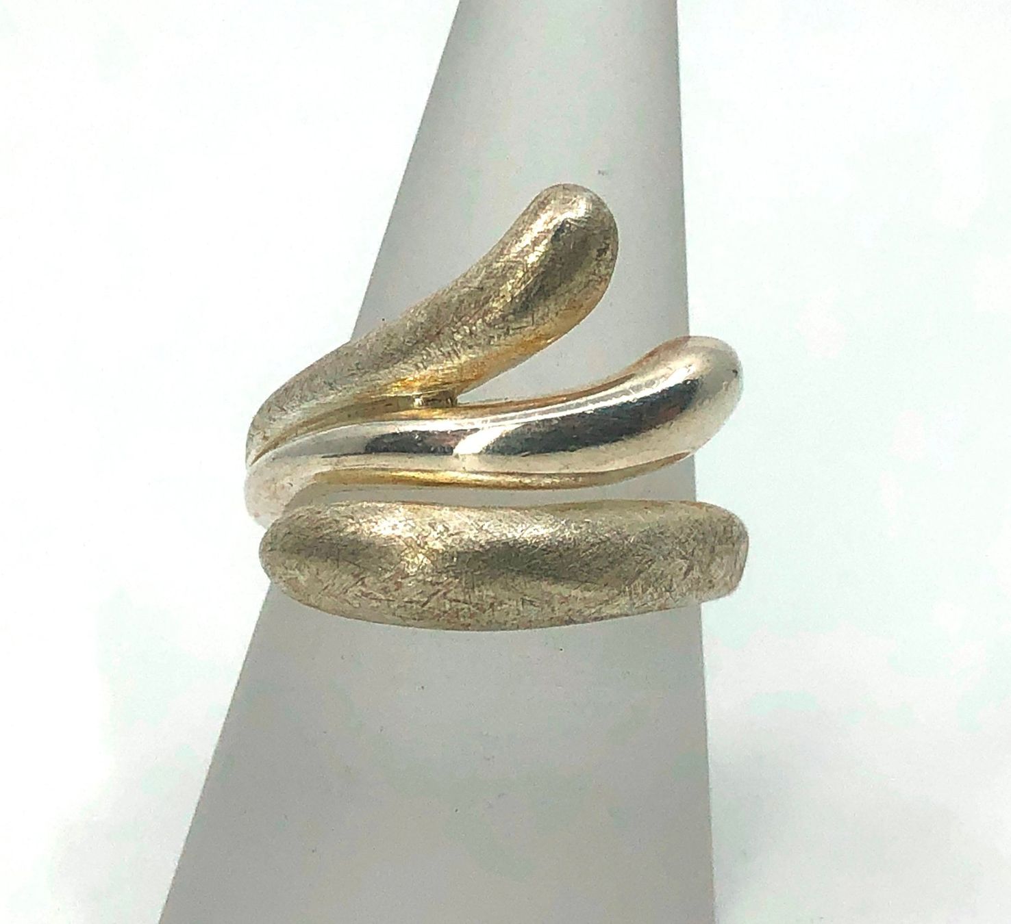 Anelli: Ring Silber 925  Teils mit strukturierter Oberfläche – Usato da Basel venduto da Tiabeanie