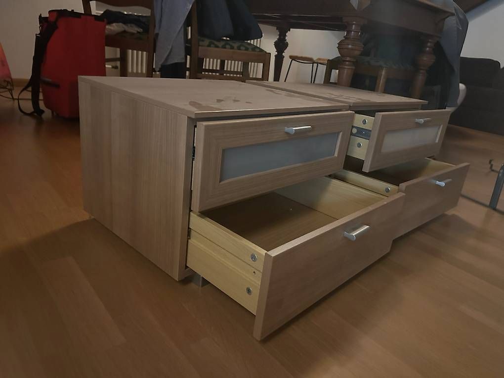 Comodini: 2 Nachttische zu verschenken – Usato da Birsfelden venduto da sch_5dwv 2