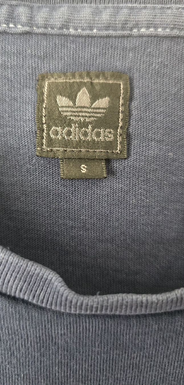 Adidas T-shirt: T-shirt Adidas bleu taille S – Usato da Genève venduto da MariaS2 2
