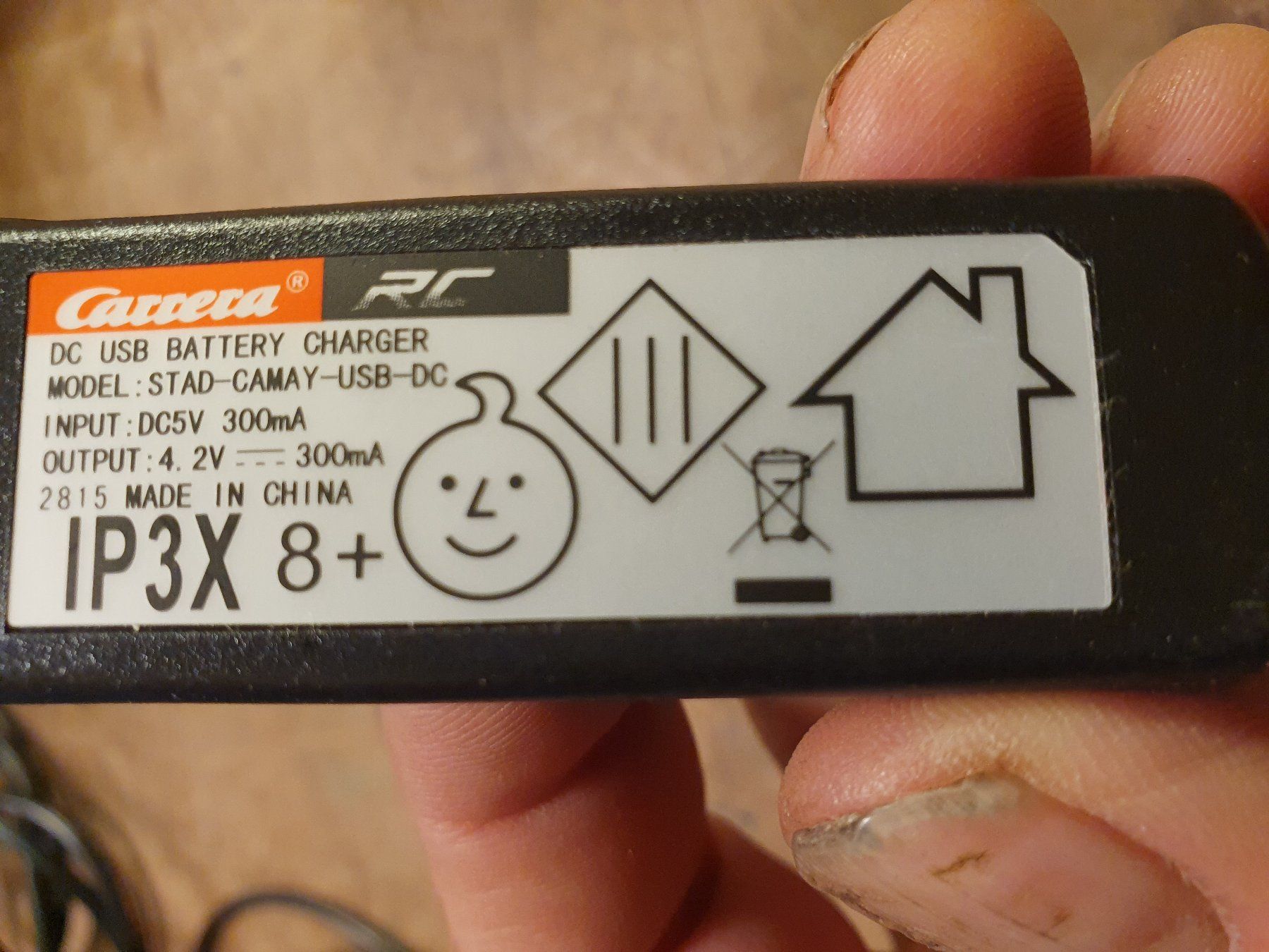 Caricatori & Batterie: Carrera USB Battery Cahrger IP3X – Usato da Zürich venduto da loosebone 1