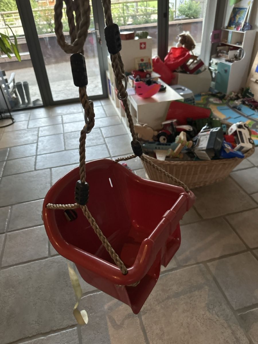 Altre altalene da giardino: Babyschaukel – Usato da Solothurn venduto da Cobagg