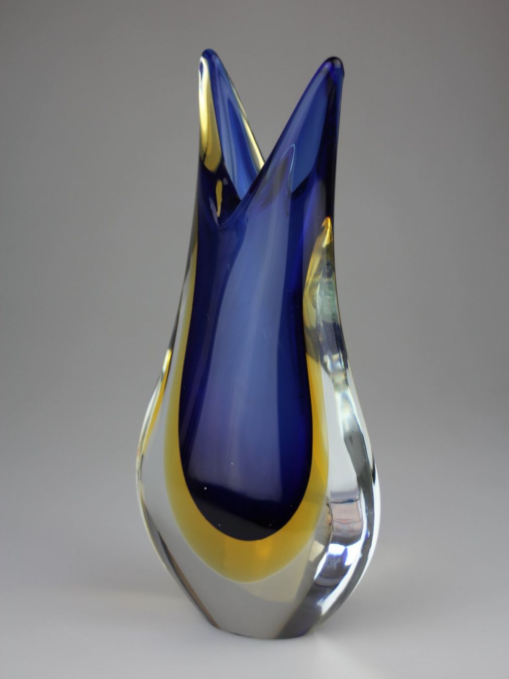 Murano Vasi & Recipienti: Murano Glas Vase blau amber Design – Usato da Basel venduto da IRMAundFRED 1