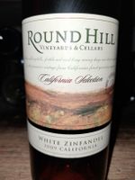 Round hill selection white zinfandel rosé 2009