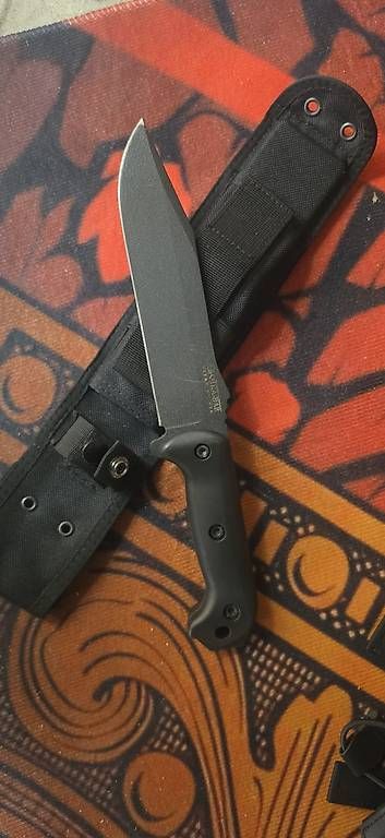 Coltellini militari: KA-BAR Becker BK7 Outdoormesser mit Scheide – Usato da Dettighofen venduto da LucasP.