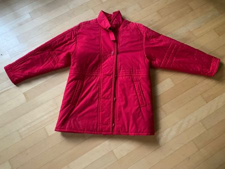 Damen Steppjacke in Rot mit Knopfleiste gebraucht