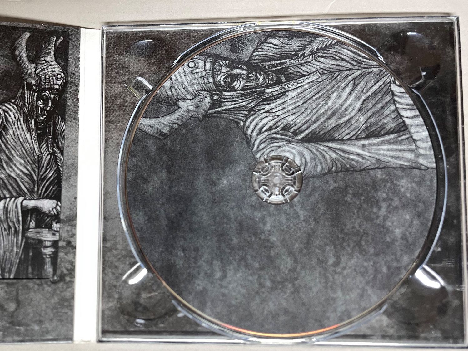 CD: Northless / Light·Bearer - Doom – Usato da Muri b. Bern venduto da AdidasCollector 3