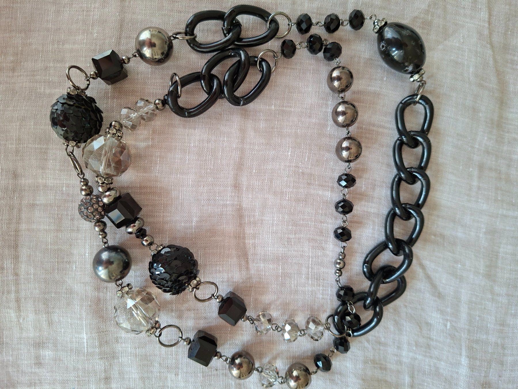 Catenine: Collier Statement Noir Glam Chic – Nuovo (secondo la descrizione) da Lutry venduto da Sim_Sta 2