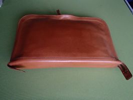 Vintage Leder Reisenessaire mit 5 Behälter, Spiegel & Bürste