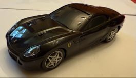 Ferrari 599 Fiorano/1:43/neuwertig