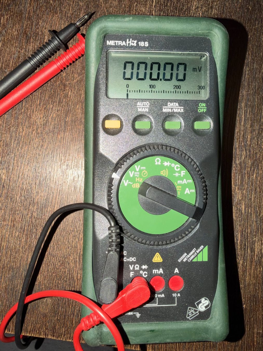 Gossen Metrawatt Misurare: Gossen Metrawatt METRAHit 18S Digitalmultimeter – Usato da Basel venduto da IRMAundFRED 2