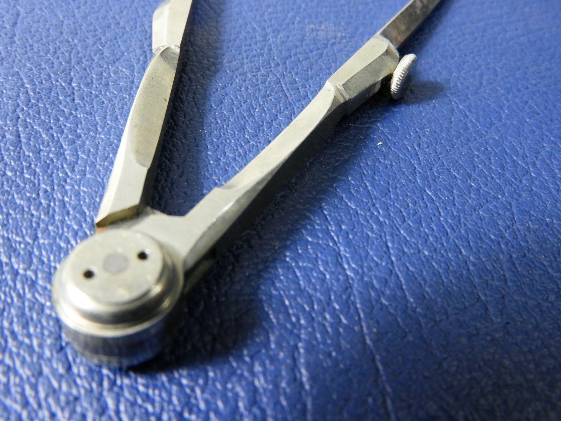 Tutti gli attrezzi: Alter Stechzirkel Metall – Usato da Horw venduto da luzernicus 3