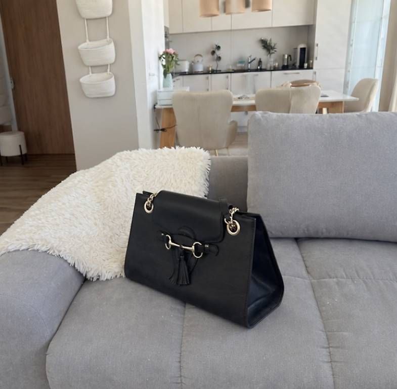 Taschen für Damen: Gucci Lederhandtasche – Gebraucht aus Romont FR von Yohelys 1