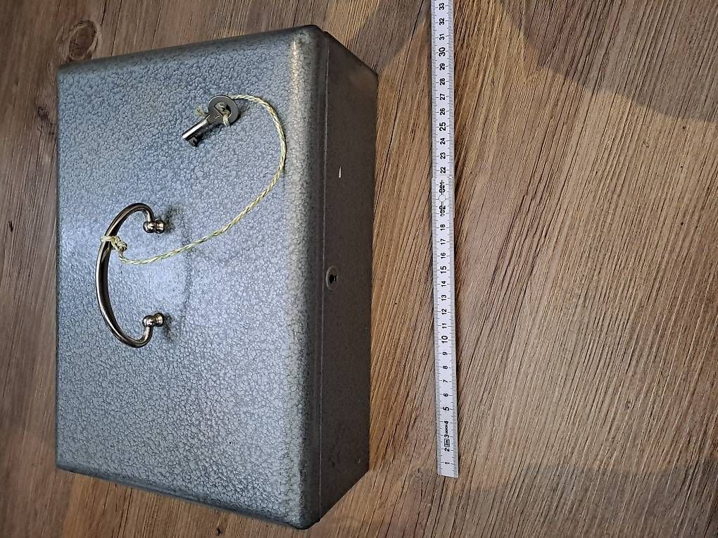 Registratore di cassa: Geld Kassette  – Usato da Sempach Station venduto da libelle017 1