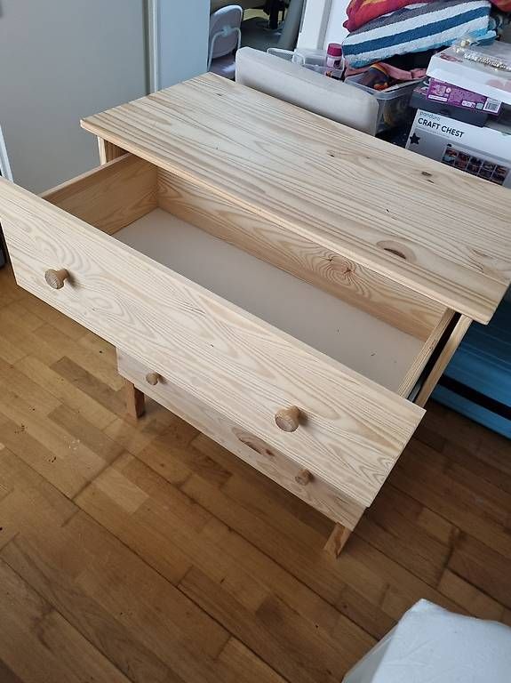 Ikea Armadi: Schrank aus Holz von Ikea – Usato da Degersheim venduto da sil_yl2x 1