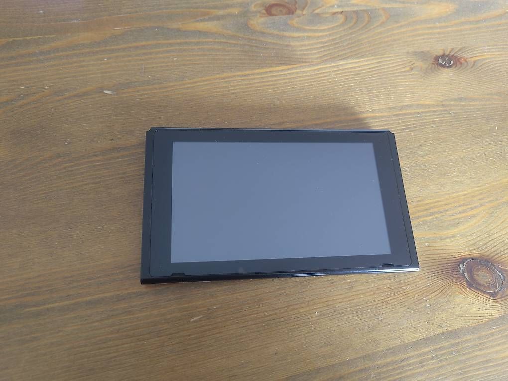 Nintendo Console: Nintendo Switch V2 Konsole - 023 – Usato da Wohlen AG venduto da gnabbr