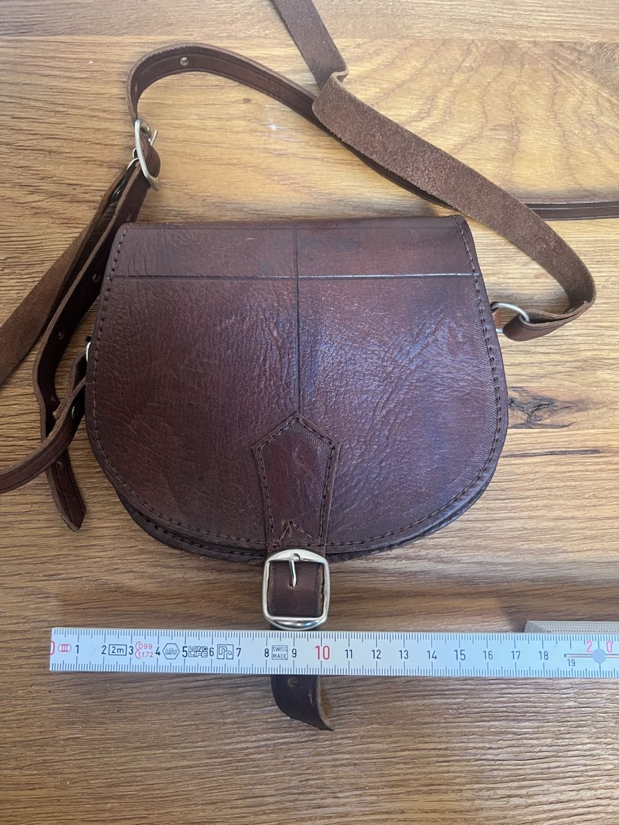 Borse: Ledertasche – Nuovo (secondo la descrizione) da Schmitten FR venduto da MrsKingKerosin 1
