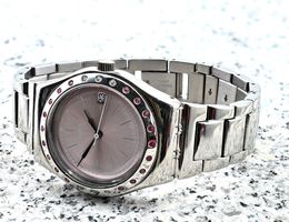 Swatch Pinkaround (YLS455G) mit farbigen Kristallen