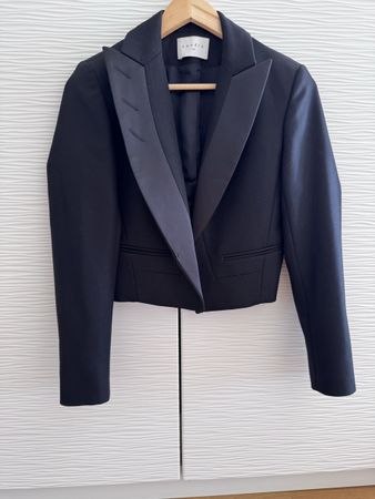 Veste courte Sandro noire revers satin