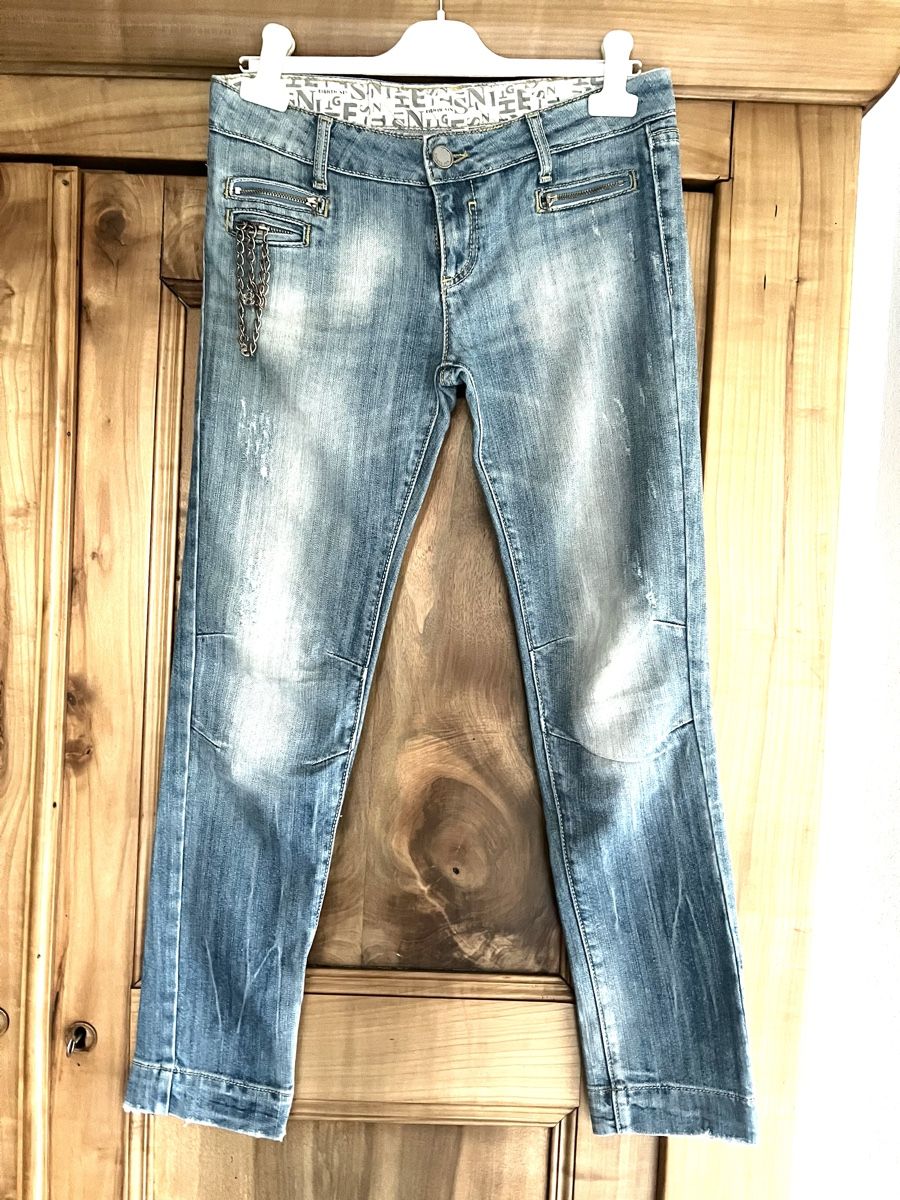 Jeans: Jean Eighth Sin, taille 27, look original et tendance! – Gebraucht aus Porrentruy von SYANKA