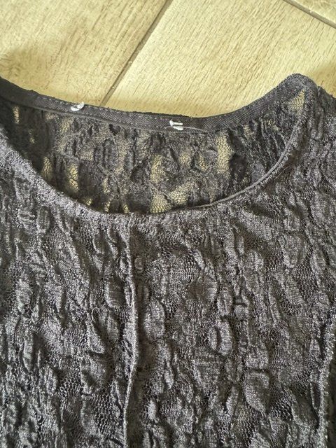 Mango T-shirt: SHIRT SCHWARZ SPITZE S MANGO – Nuovo (secondo la descrizione) da Opfikon venduto da onlineschweiz 1
