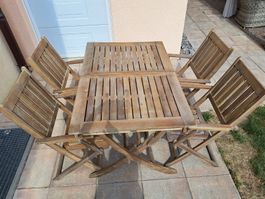 Schönes Gartenset / Tischgarnitur