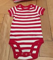 Fünf Babybodys rot-weiss gestreift, ca. 74